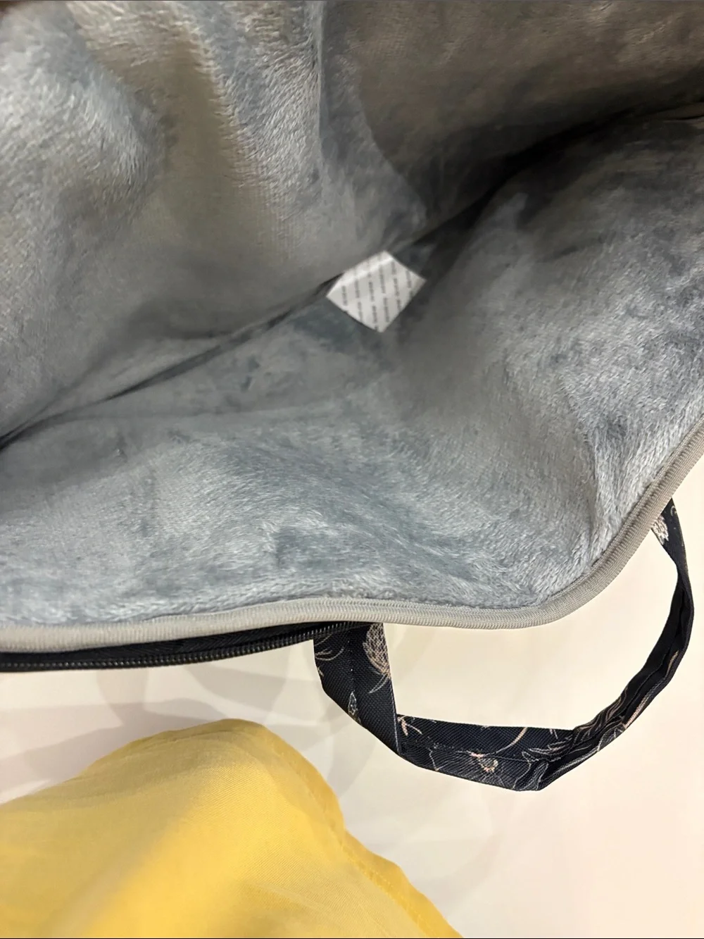 Mosiso brand Black Floral Laptop Bag with Cream Accents
